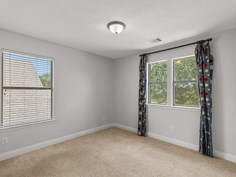 11119 Hayden Falls Dr — Photo 31