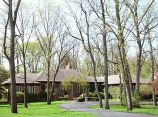 316 Pine Ridge Dr, Bloomfield Hills, MI 48304