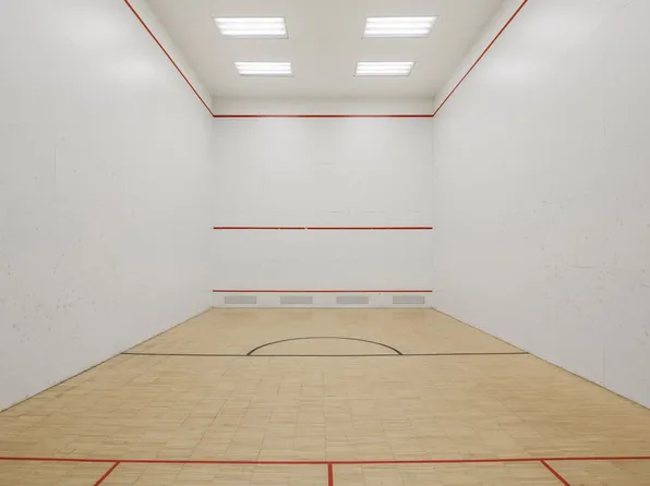 515 East 72nd Street image 12 of 15