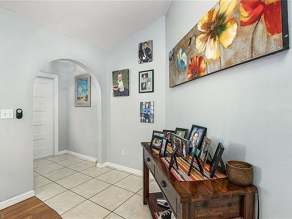 5th image of 1302 NE 20th St