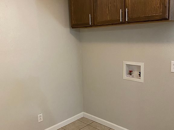 5th image of 1212 Harris St
