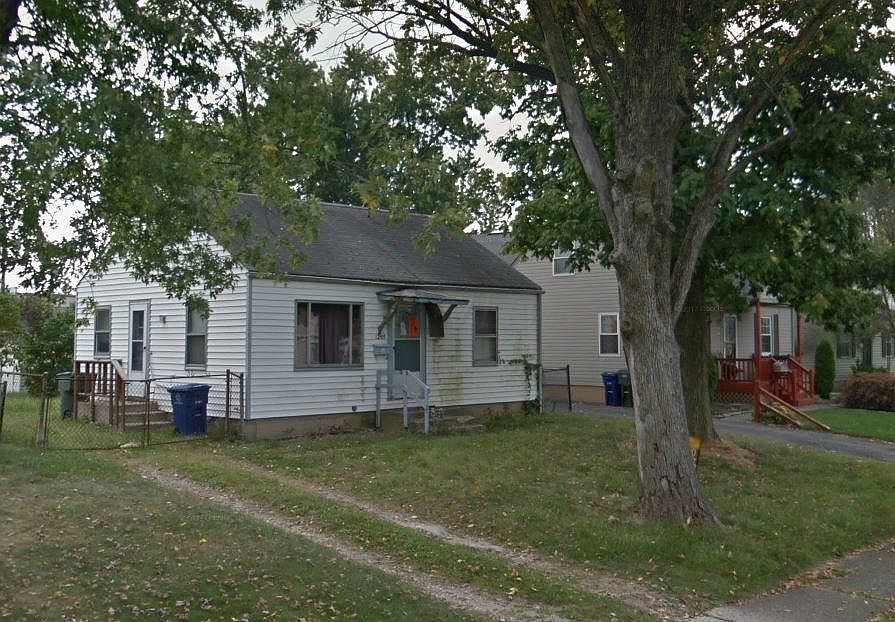 2nd image of 1205 Lenore Ave
