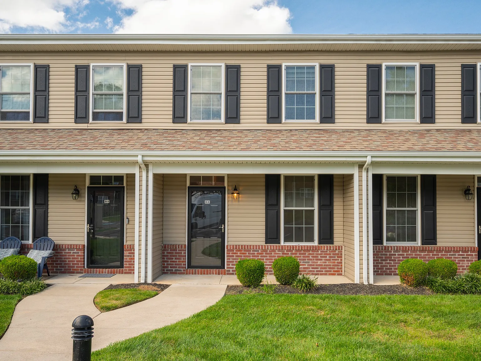 2 bed, 1.5 bath, $2,395 — Photo 3