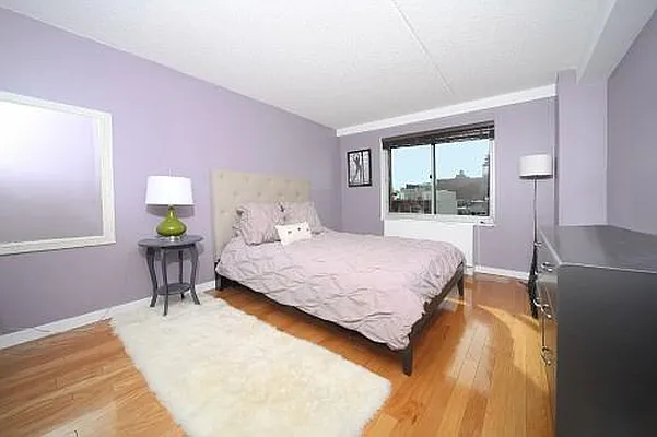 Rented by Bank Neary | media 6