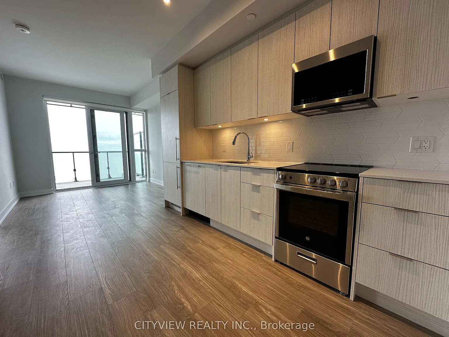2 bed, $2,700 — Photo 3