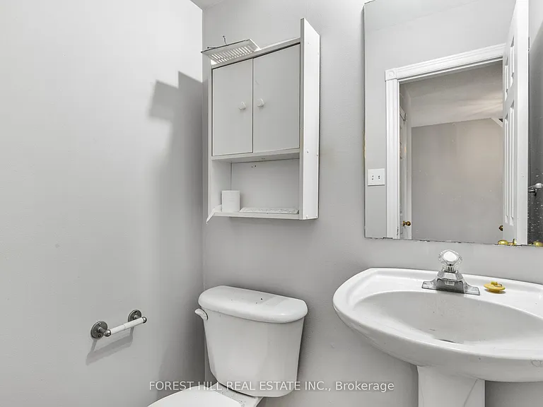 57 Michael Cres — Photo 9