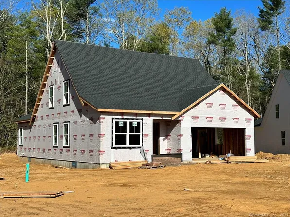 40 Jordan Lane, Colchester, CT 06415