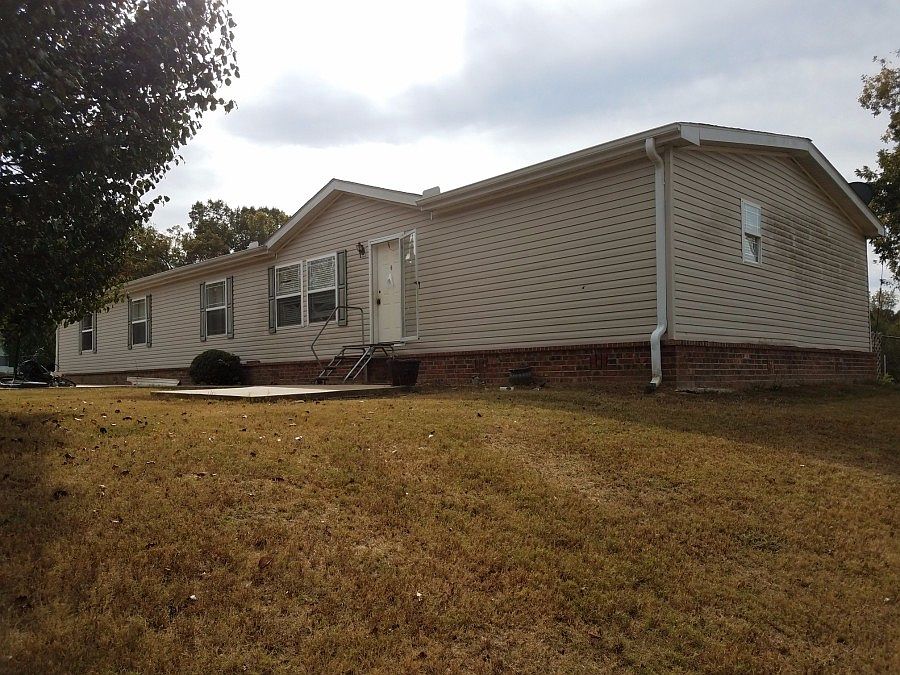 2nd image of 60 Hometown Rd