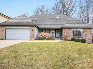 15713 Hickory St, Omaha, NE 68130
