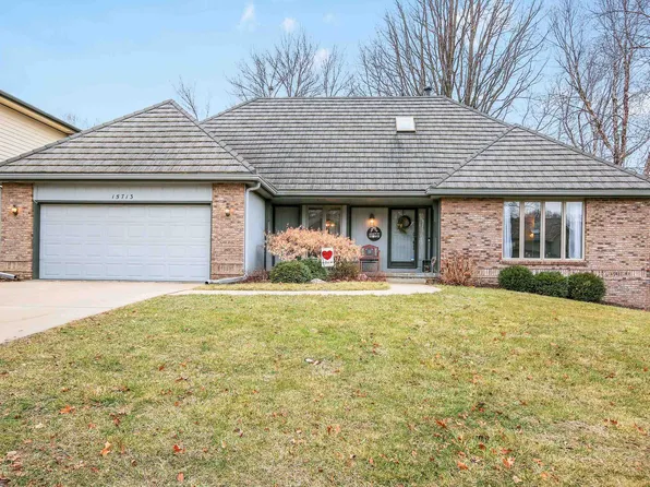 15713 Hickory St, Omaha, NE 68130