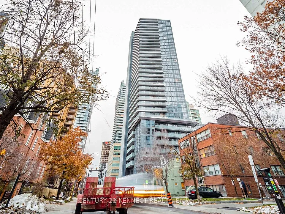 125 Redpath Ave #2513