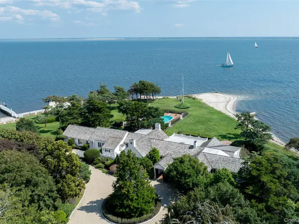 16 Point Road, Bellport Village, NY 11713