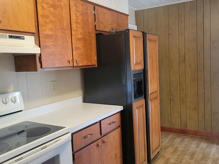 735 W Philadelphia Ave — Photo 6
