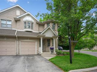 3243 New St #5, Burlington, ON L7N 1M9
