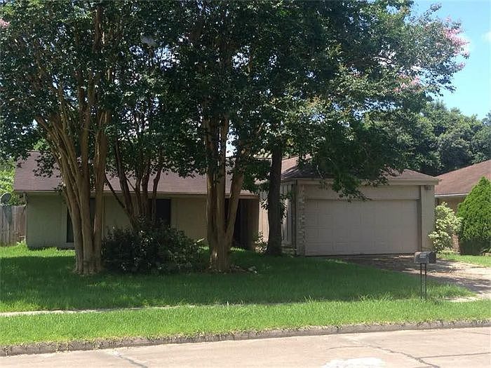 1st image of 16802 Hibiscus Ln