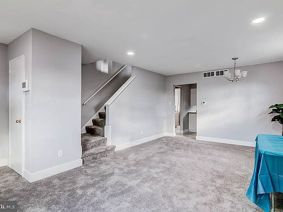 4th image of 4018 Norcross St