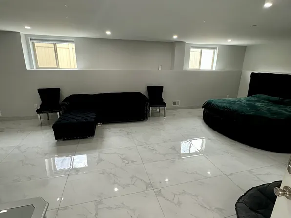 (undisclosed Address), Staten Island, NY 10307