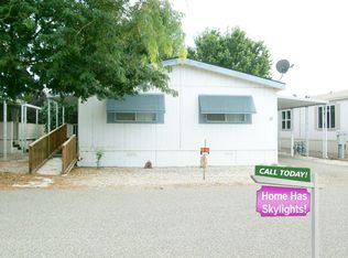 500 W Goldfield Ave SPC 27, Yerington, NV 89447