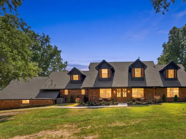 8202 E 485th Rd, Claremore, OK 74019