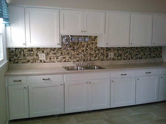 2nd image of 1316 Flowerdale Ave