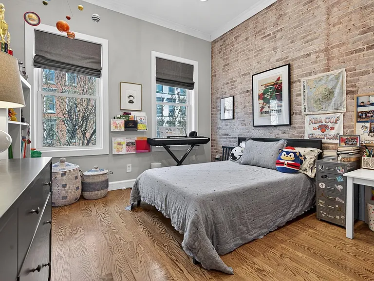 926 Park Ave — Photo 18