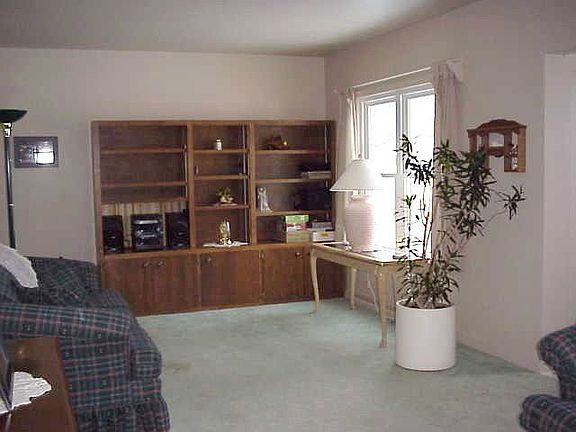 2nd image of 1021 S 10th Ave