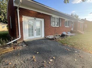 1026 N Main St, Harrisonburg, VA 22802