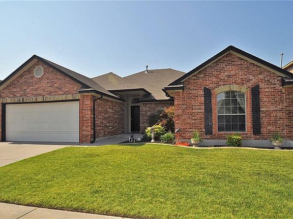 2nd image of 620 SW 164th Ter
