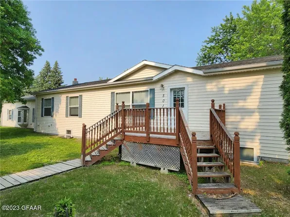 501 Broadway Ave NE, Red Lake Falls, MN 56750