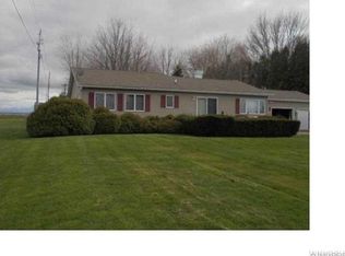 4841 E Lake Rd, Burt, NY 14028