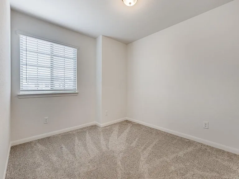 226 Griffith Dr #28 — Photo 21