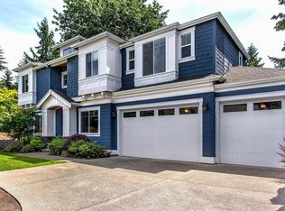 8435 SE 39th St, Mercer Island, WA 98040