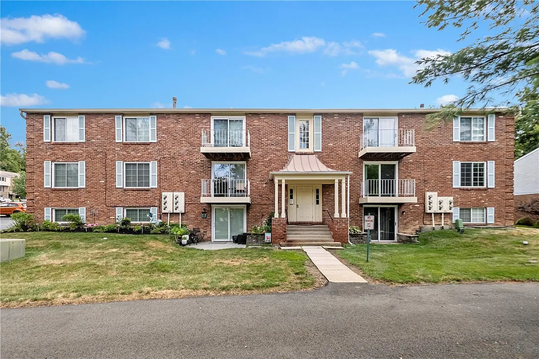 336 New World Dr photo 1