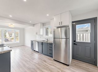 807 Greenfield Cres, Newmarket, ON L3Y 3B2
