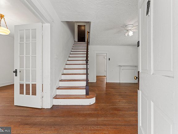 4th image of 354 Falmouth St