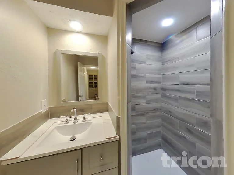 725 Villa Ridge Dr — Photo 15