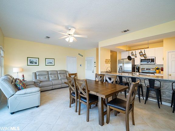 3rd image of 128 Gulf Ct