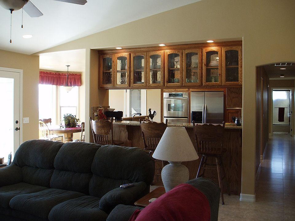 2nd image of 30470 Horsethief Dr