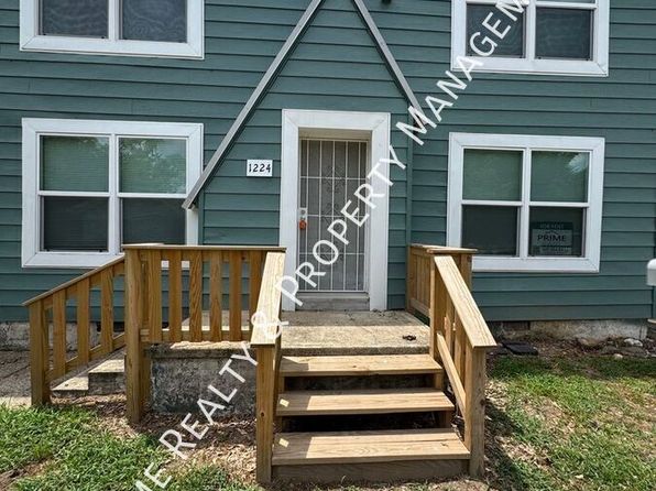 1224 School St #1