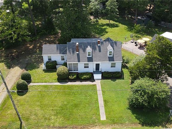 3rd image of 6801 Longview Dr