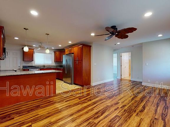 4th image of 426B Ulupaina St