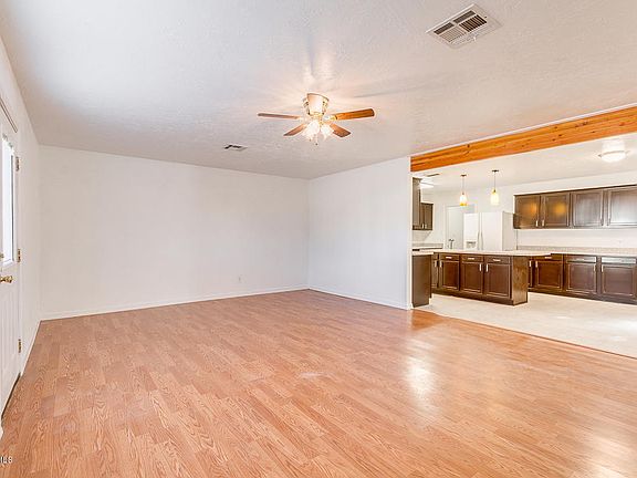 5th image of 2912 N 50th Ave