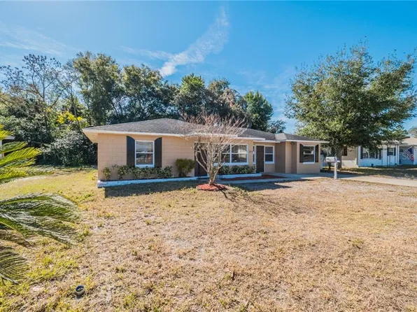 2814 Westland Rd, Mount Dora, FL 32757