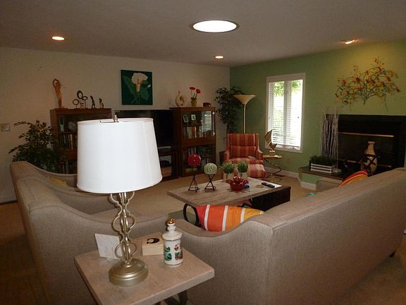 3rd image of 1802 Northwoods Ln