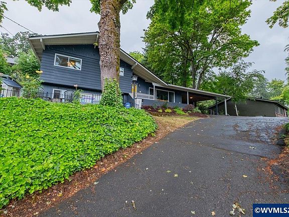 2nd image of 671 Cascade Dr NW
