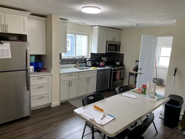 35 Fairmont St Floor 3, Malden, MA 02148