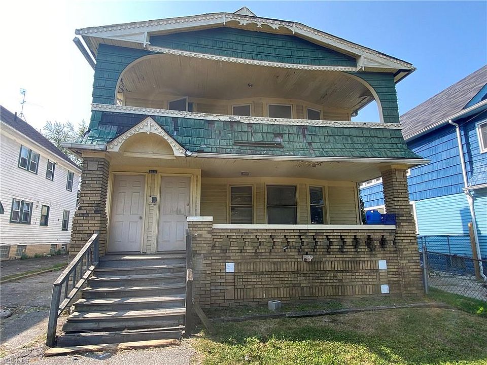 1st image of 3820 E 142nd St