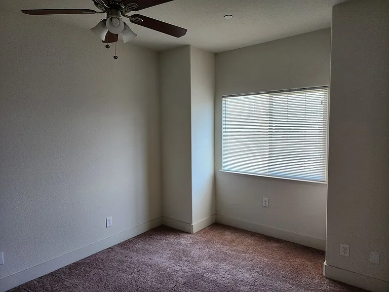 1321 Kaya Dr — Photo 5