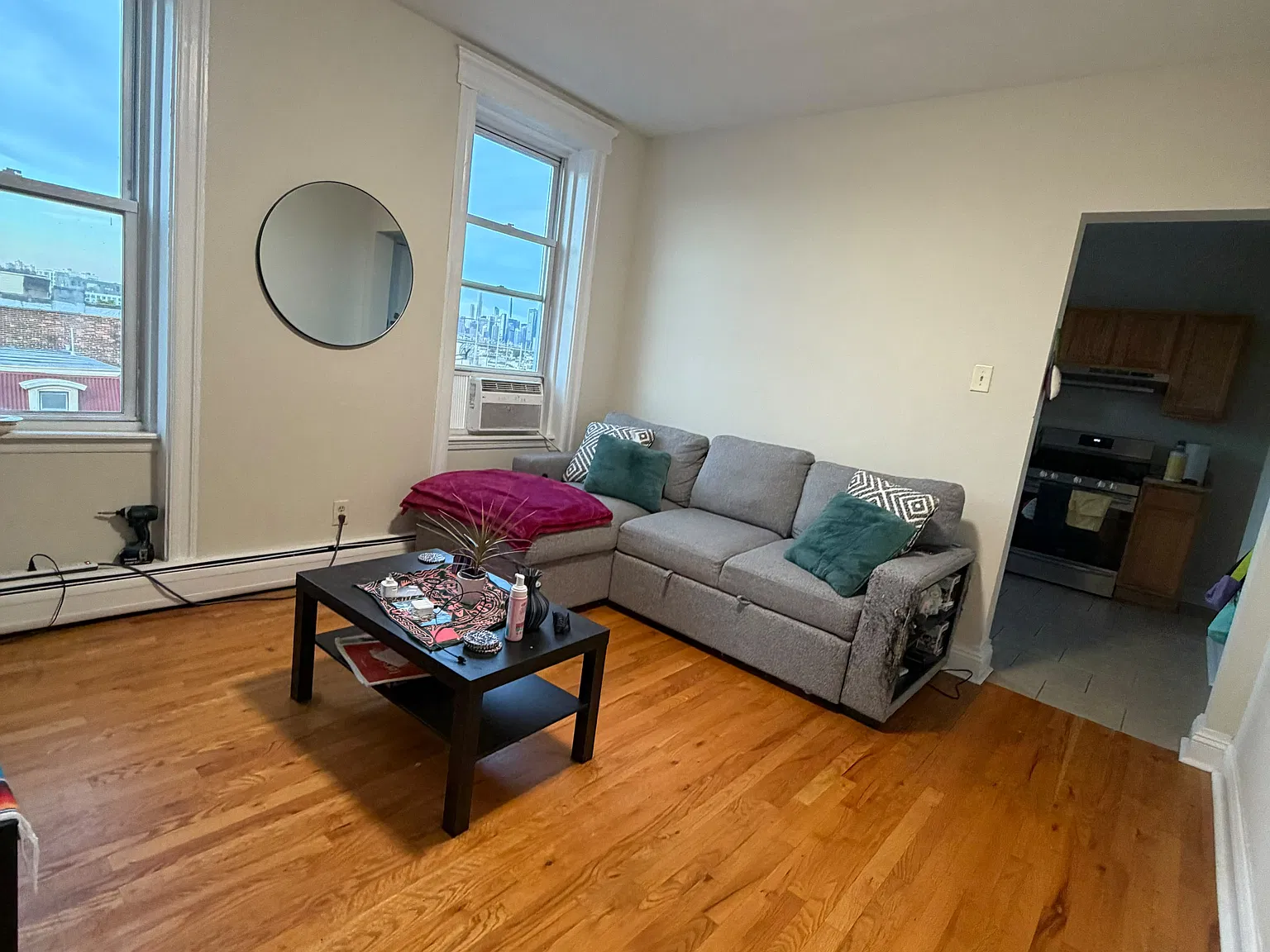 1 bed, 700 sqft, $1,850 — Photo 3