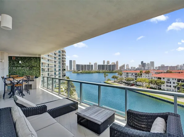 3250 NE 188th St APT 501, Aventura, FL 33180